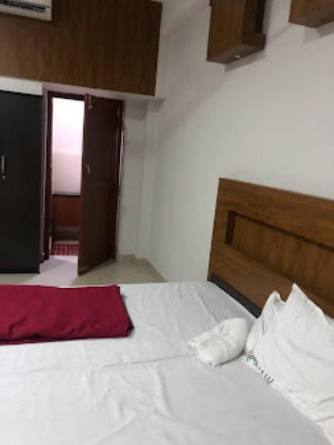 Redbell Suites Residency Kondotty Exterior photo